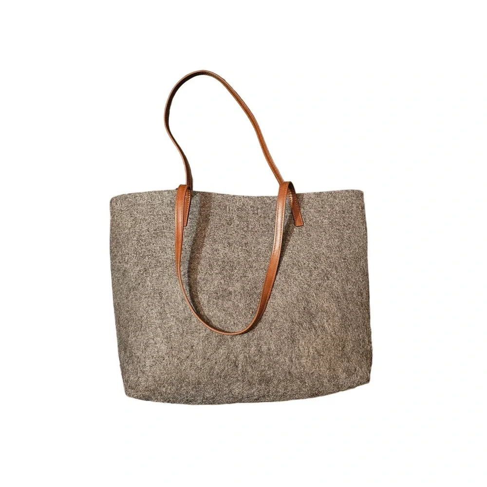 Antik kraft‎ gray tote with brown straps with additional zip bag inside
